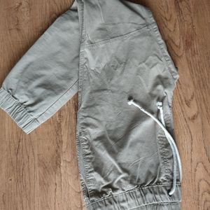 Men's khaki joggers